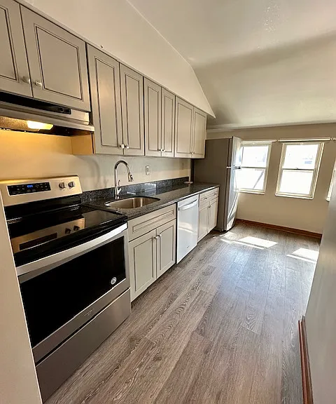 2110 Murray Ave #B — Photo 1