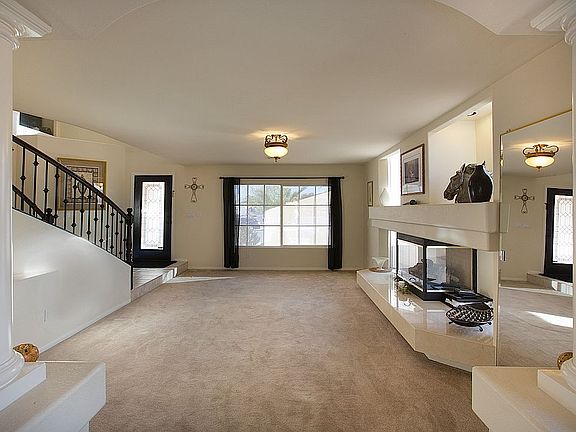 4th image of 652 Pepperwood Grove Ct
