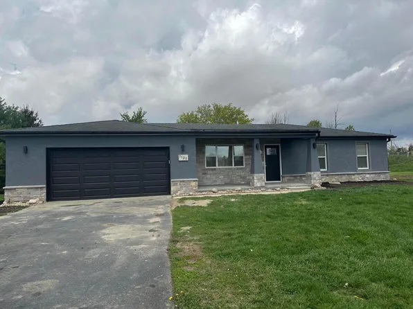7120 Fayette Dr, West Jefferson, OH 43162