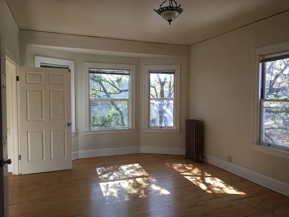 2533 Durant Ave #36