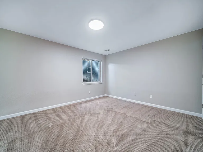 6793 Blackhawk Ct — Photo 28