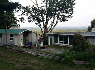 35 Elm Ln, Sweet Valley, PA 18656