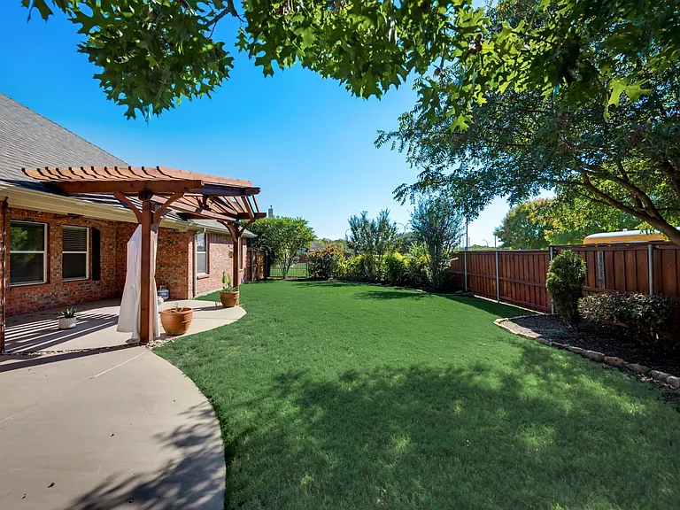15417 Landing Creek Ln — Photo 21