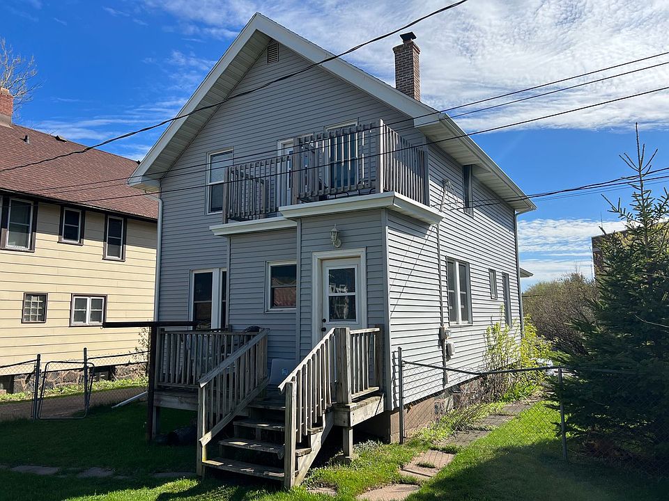 1st image of 1006 N 8th Ave E