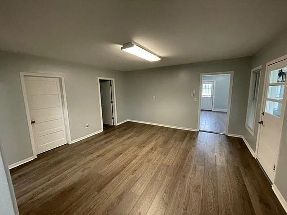5th image of 10430 E Apple Ave