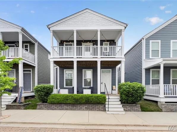 3221 Camp St, Saint Charles, MO 63301