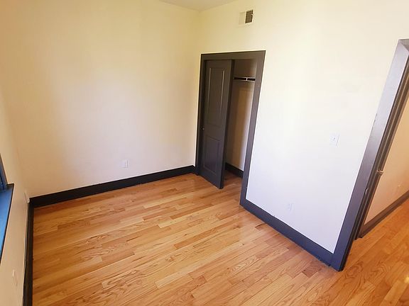 2nd image of 1732 Fontain St Floor 2