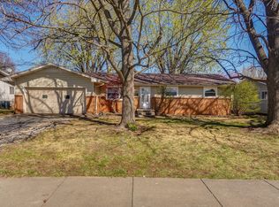 2812 S Stewart Ave, Springfield, MO 65804