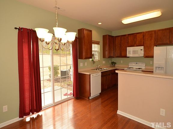 5th image of 1207 Denmark Manor Dr