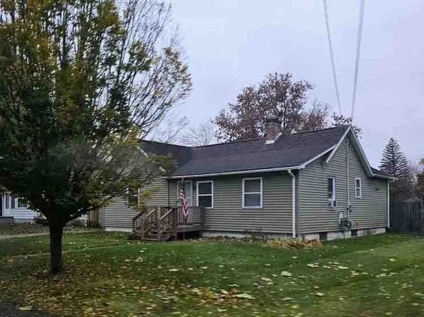 822 Isham St, Owosso, MI 48867