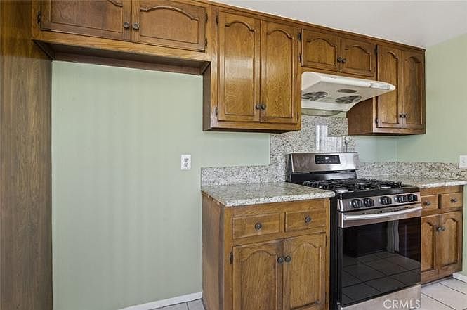 1st image of 15923 Carrara St