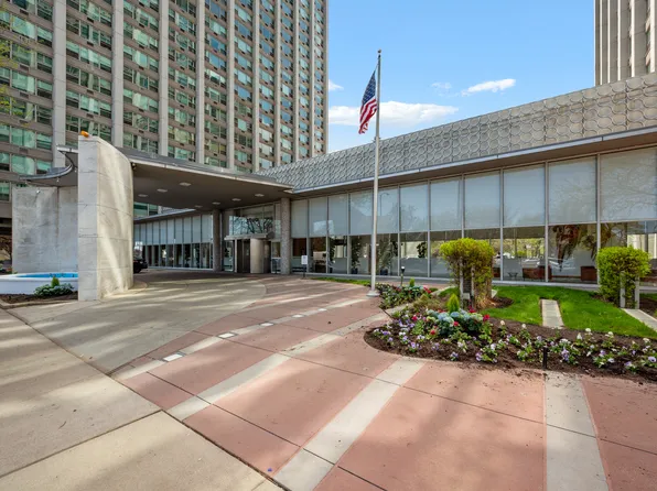 3600 N Lake Shore Dr APT 1608, Chicago, IL 60613