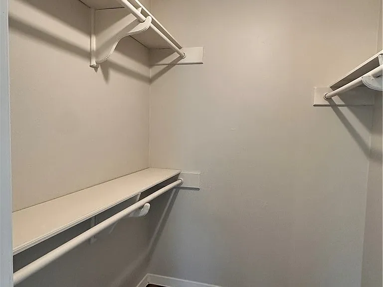 906 N Lbj Dr #4 — Photo 12