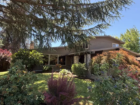 426 Carthage Ave, Eugene, OR 97404