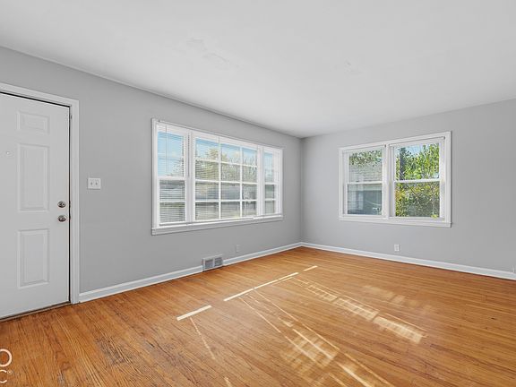 4th image of 4516 Brookville Rd