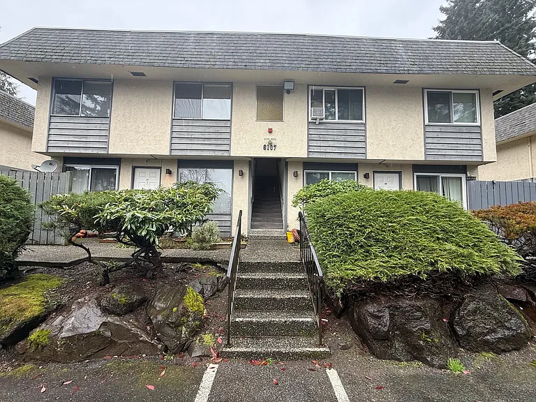 6107 204th St SW #D2 — Photo 1