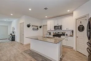 327 John House Ln — Photo 6