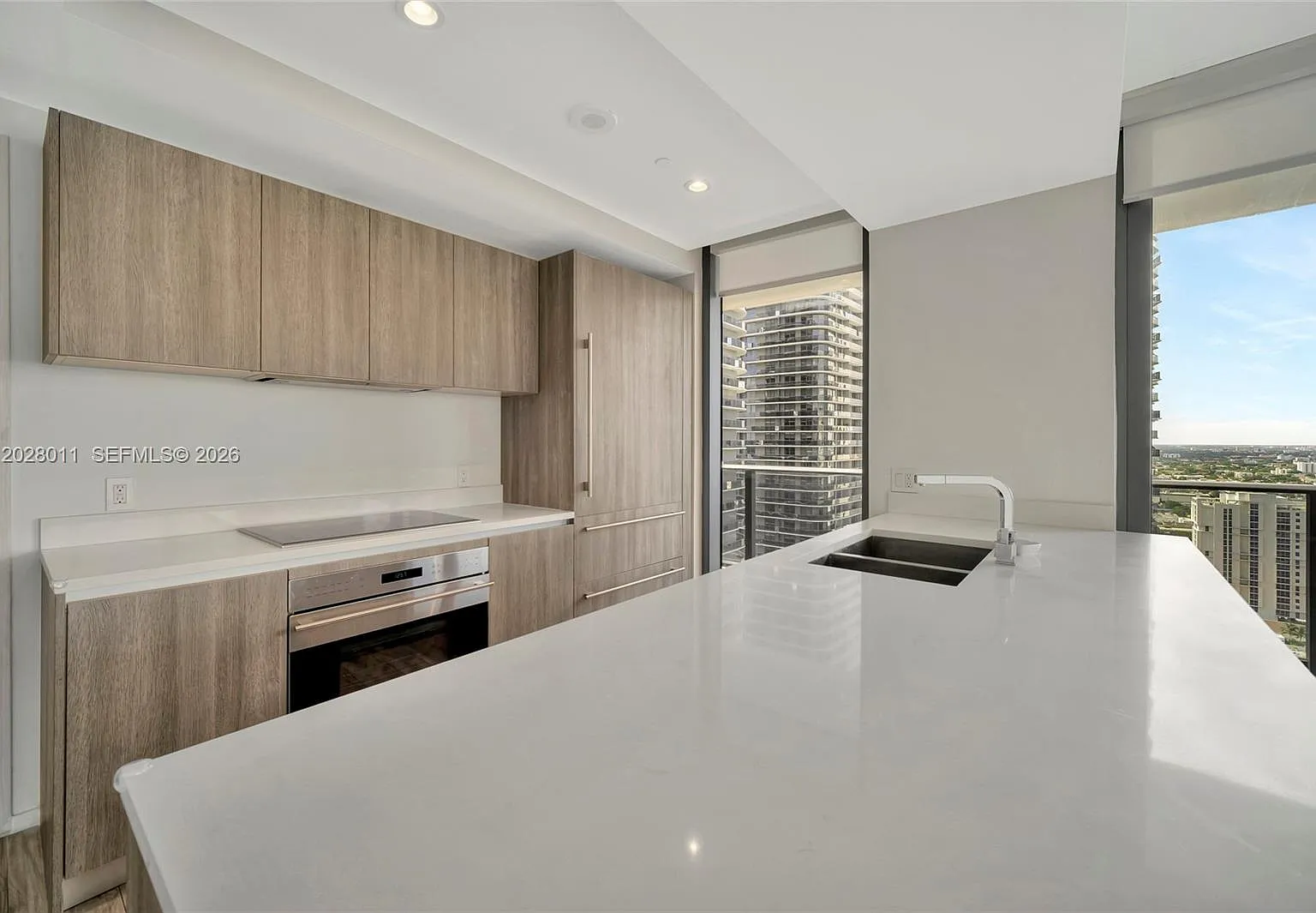 801 Sma Residences Condo — Photo 4