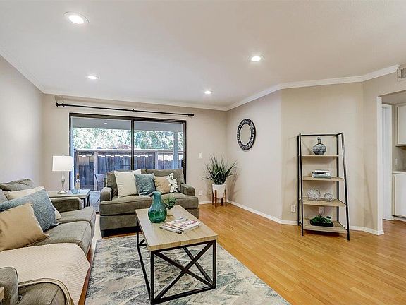 5th image of 3284 Kimber Ct APT 31