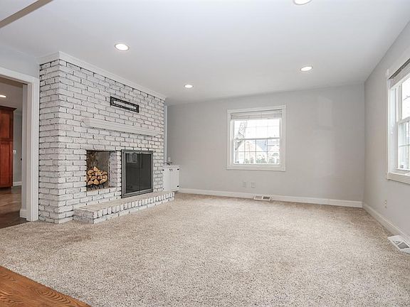 5th image of 10594 Adventure Ln