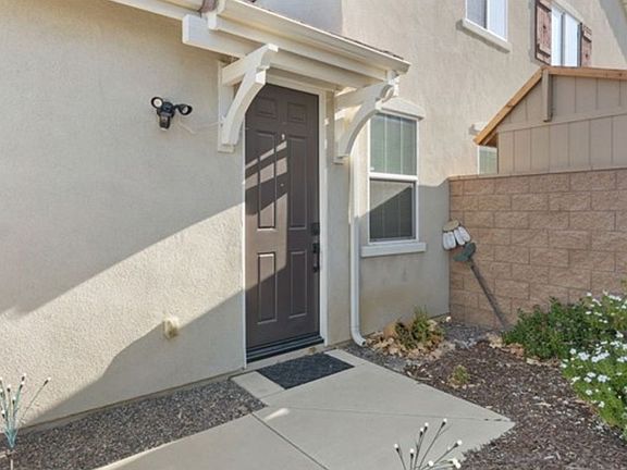 3rd image of 1950 Clementine St #1