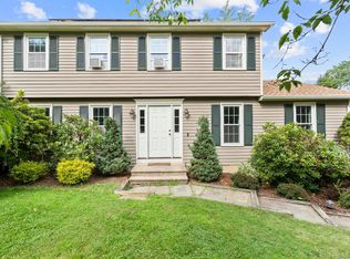 26 Yankee Hill Rd, Monroe, CT 06468