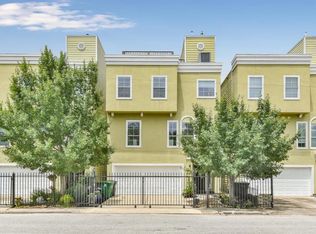 2123 Stuart St, Houston, TX 77004