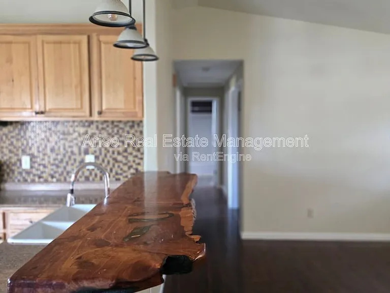 803 Scenic Loop — Photo 15