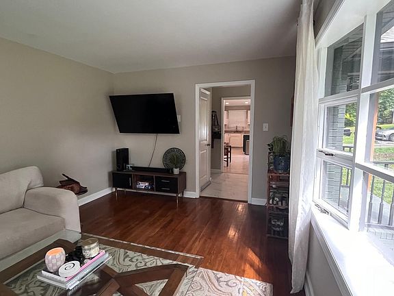 5th image of 4207 Somerdale Ln