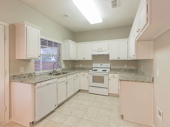 4th image of 7225 Cross Keys Dr