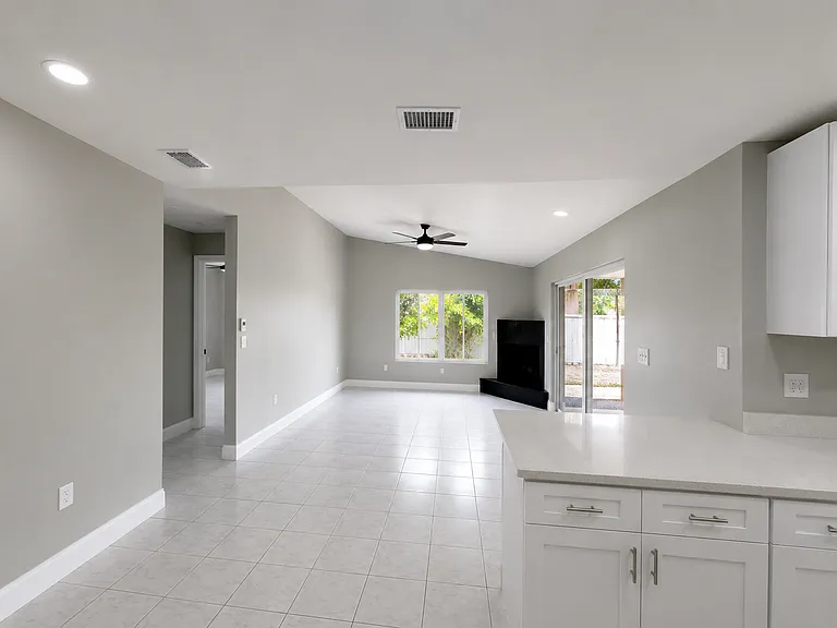 14301 Lofton Way — Photo 7