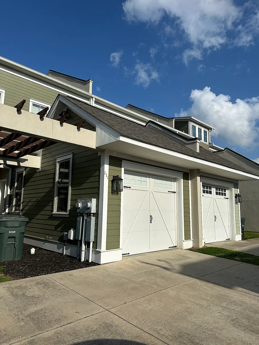 Building Photo - 111 Butterfield St