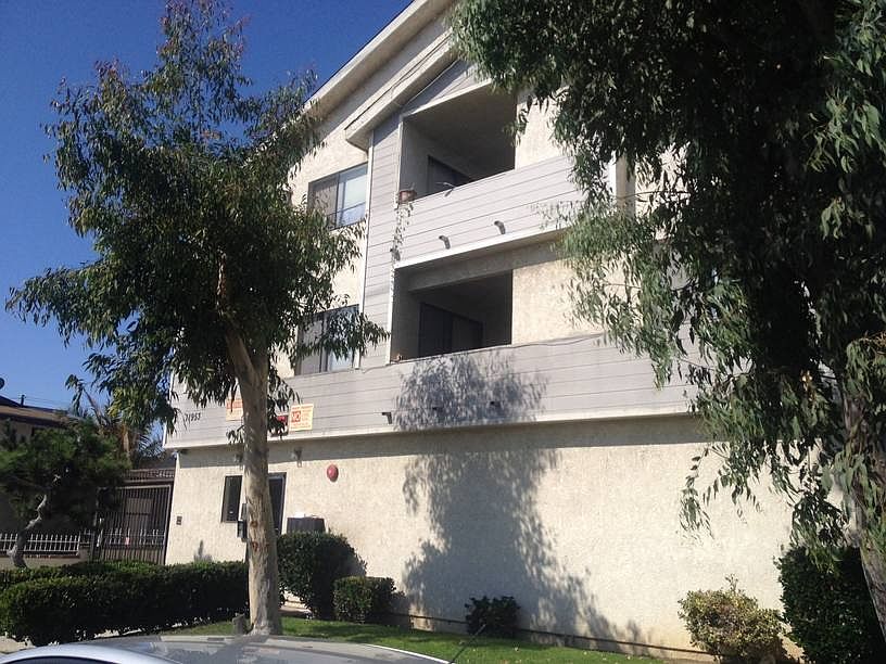 2nd image of 11953 Eucalyptus Ave APT 3