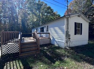 115 Stage Rd, Pittston, ME 04345