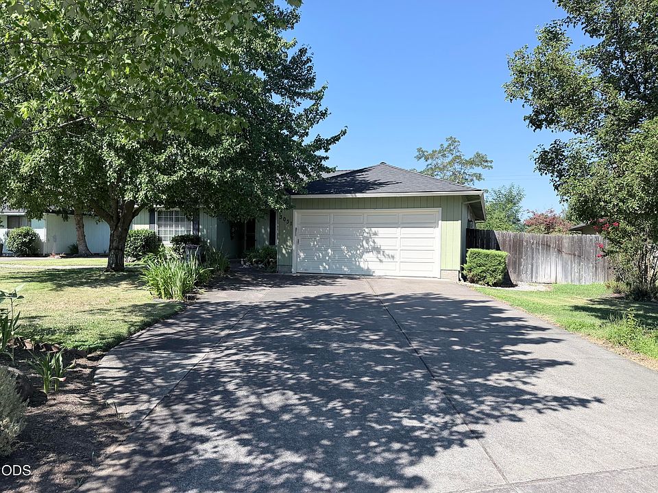 2nd image of 3031 Cheltenham Way