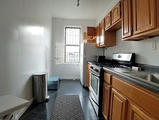 2nd image of 515 Clinton Ave #16