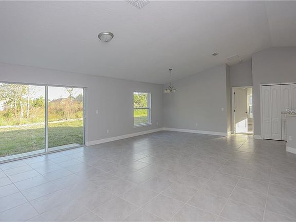 3rd image of 467 Britten Dr