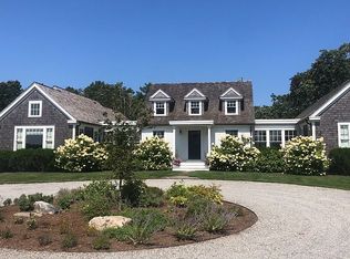 8 Paddock Rd, Oak Bluffs, MA 02557