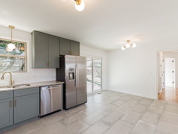 5th image of 4409 Dowdy Dr
