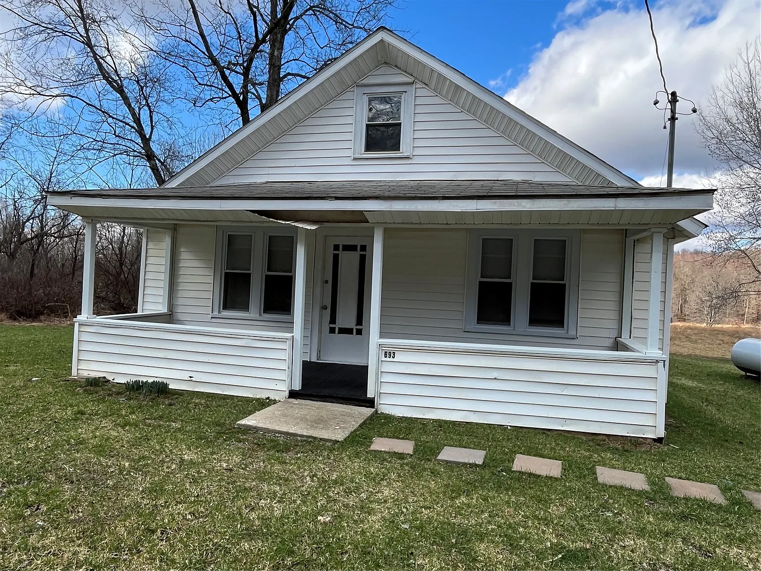 693 Beatty Run Rd photo 1