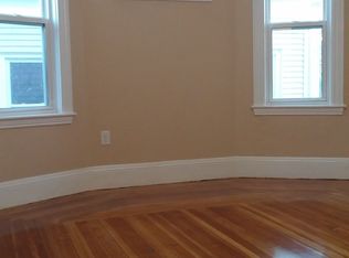 5 Corona St, Dorchester, MA 02124
