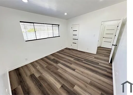 5550 Denny Ave #202 — Photo 9