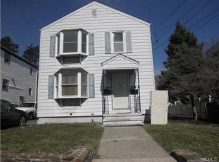 279 Clermont Ave, Bridgeport, CT 06610
