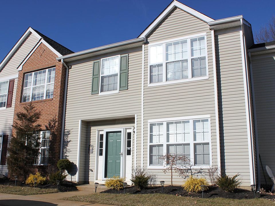 1st image of 26 Haverford Ct