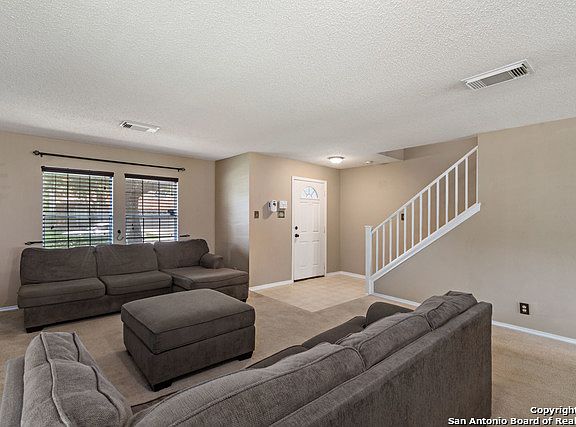 5th image of 13818 Northern Oak