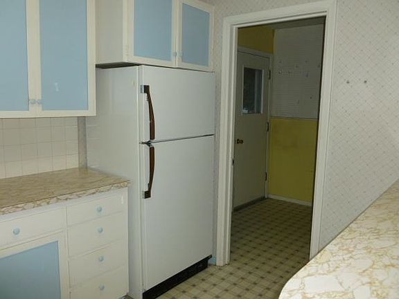 3rd image of 410 S Johnson St