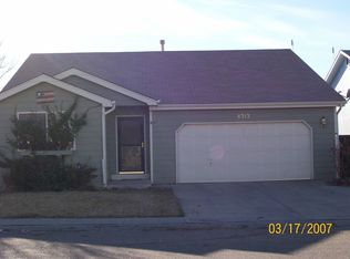 8313 Peakview Dr, Fort Collins, CO 80528