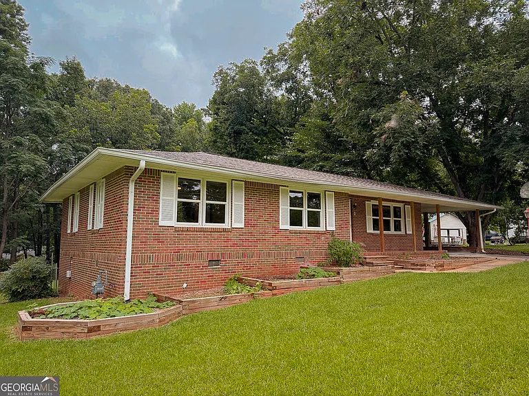 77 Franklin Hwy — Photo 2