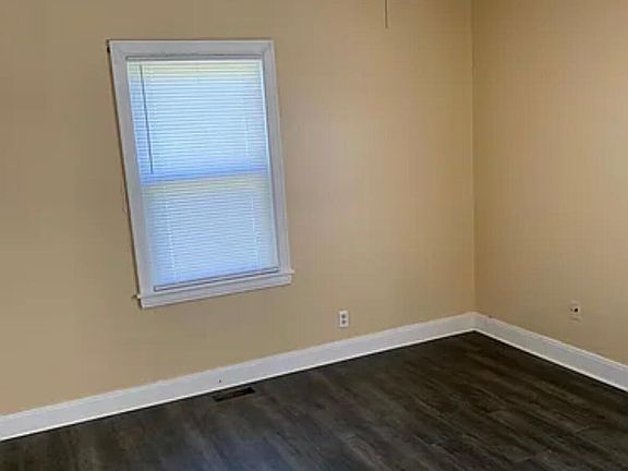 2nd image of 4220 Grand Ave