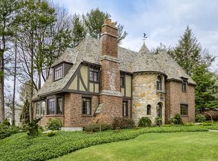 3 Westwood Dr, Worcester, MA 01609